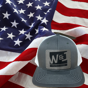 WJ LEATHER PATCH CHARCOAL/WHITE TRUCKER HAT